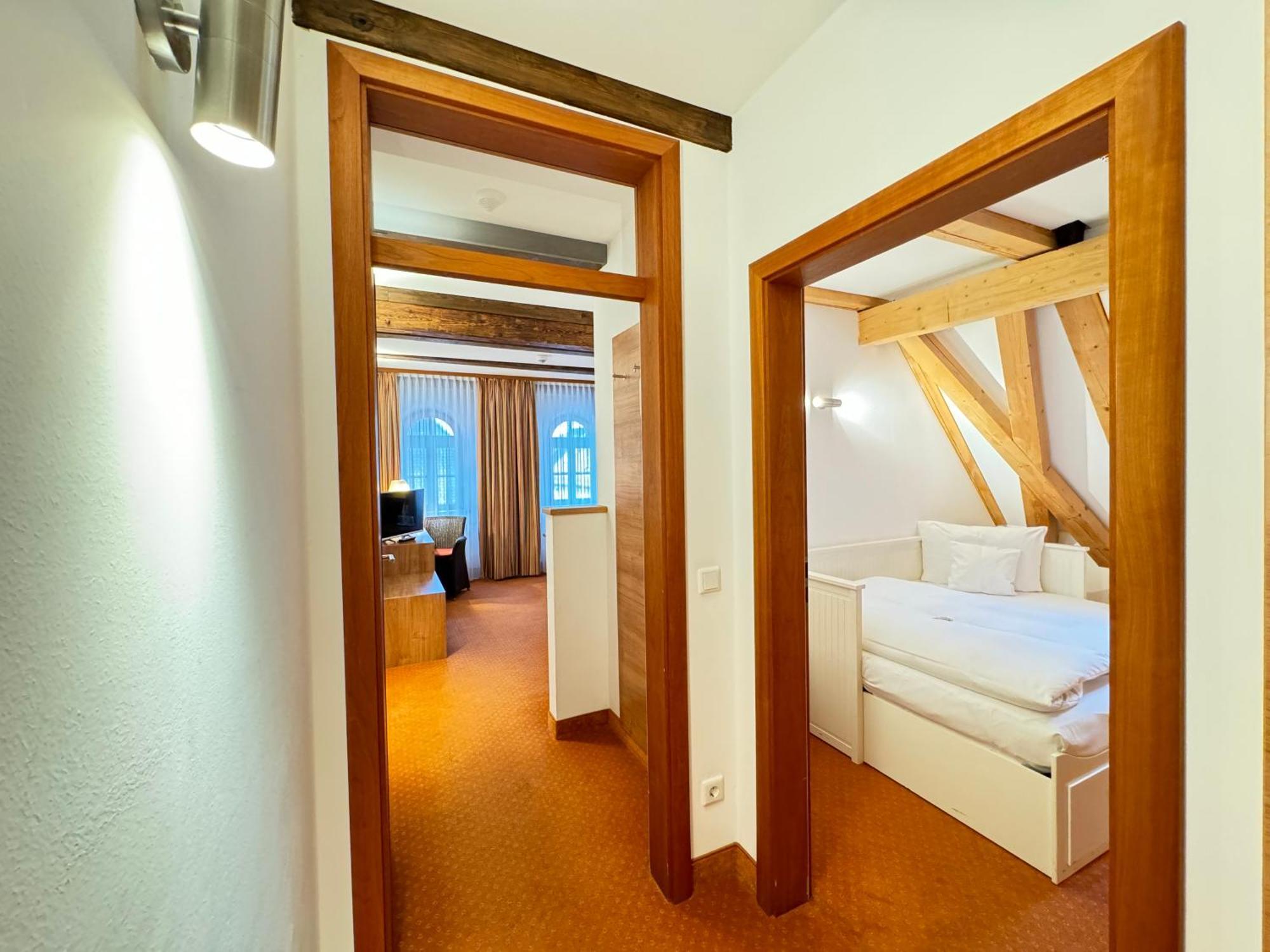 Hotel Haimerlhof Wolnzach Buitenkant foto